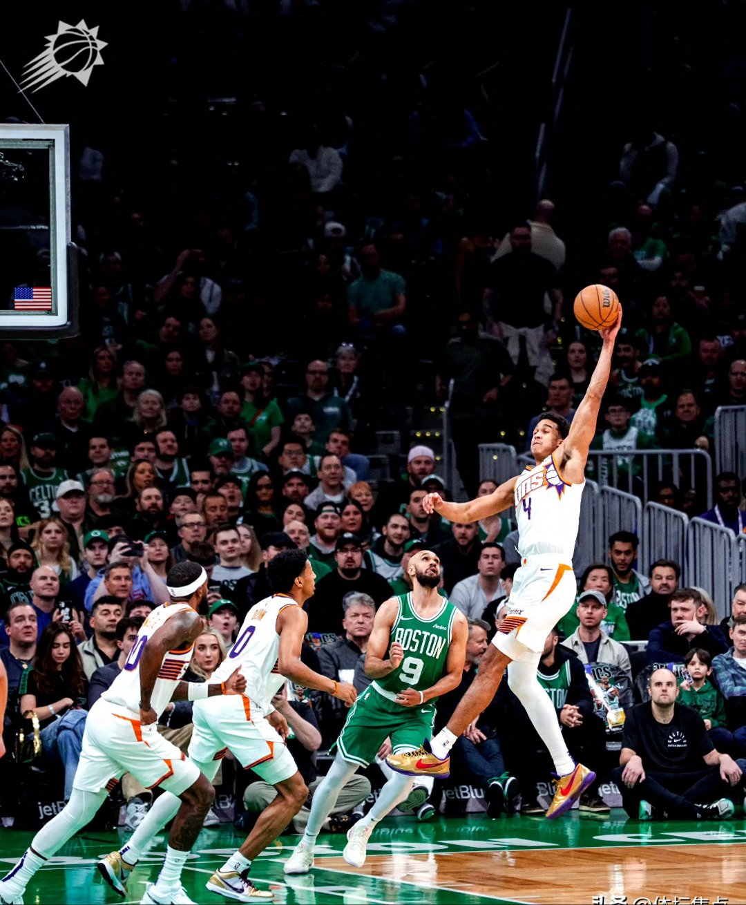 开云体育 注册-关于NBA总决赛冲刺阶段走向成谜，本菲卡门线救险，引发热议，训练强度明显提升的信息