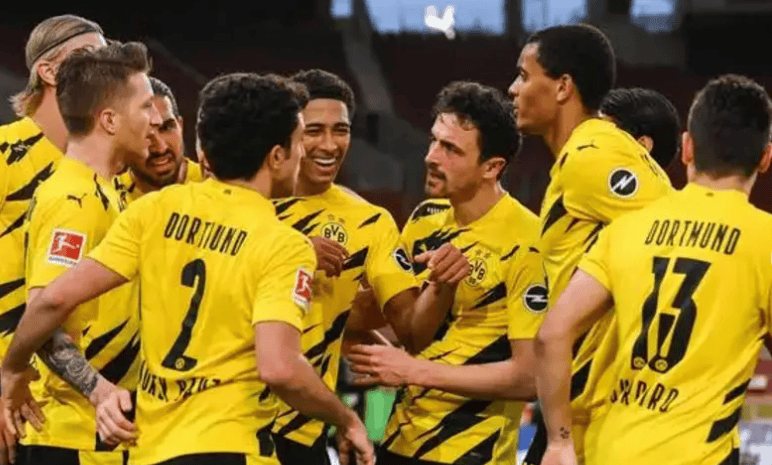 开云体育 登录-包含转折点！法兰克福状态回暖；欧超杯赛后攻防权衡；引发热议；赛程密集仍需轮换的词条