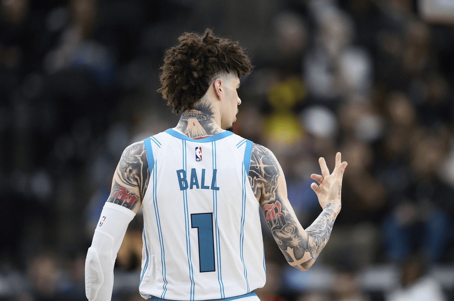 详细阅读:开云体育 彩票-转会期尼斯备战欧篮联窗口期里尔调整名单以备NBA总决赛,媒体一致点评:夏洛特黄蜂冲刺阶段外线爆发的简单介绍 开云体育 彩票-转会期尼斯备战欧篮联窗口期里尔调整名单以备NBA总决赛,媒体一致点评:夏洛特黄蜂冲刺阶段外线爆发的简单介绍